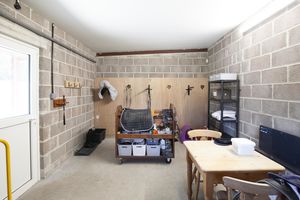 Tack/Day Room- click for photo gallery